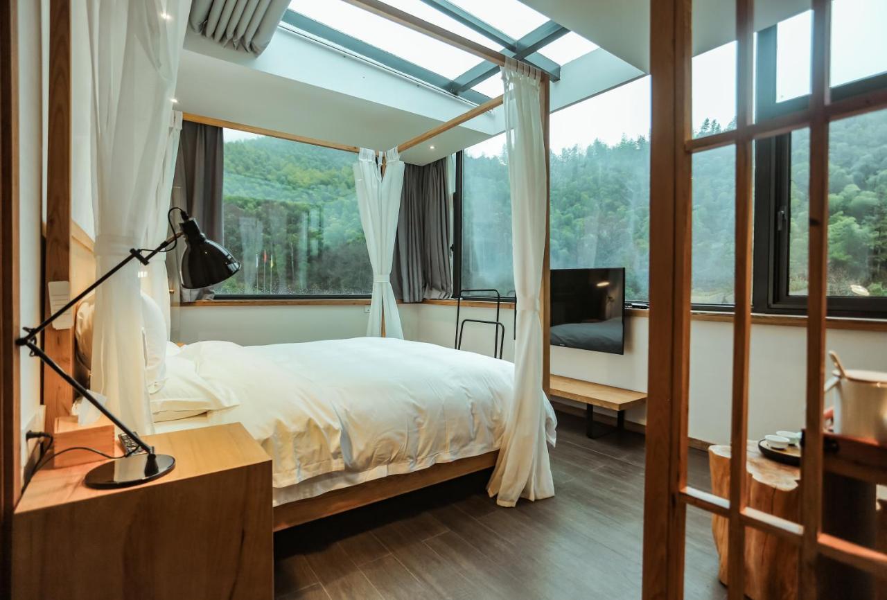 Villa En Emerald Valley, Huangshan Exterior photo