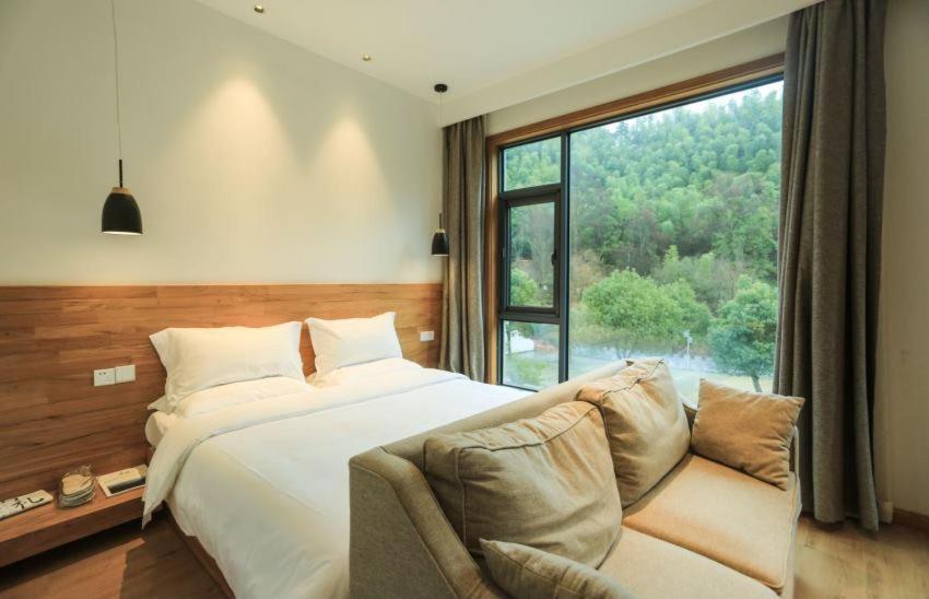 Villa En Emerald Valley, Huangshan Exterior photo