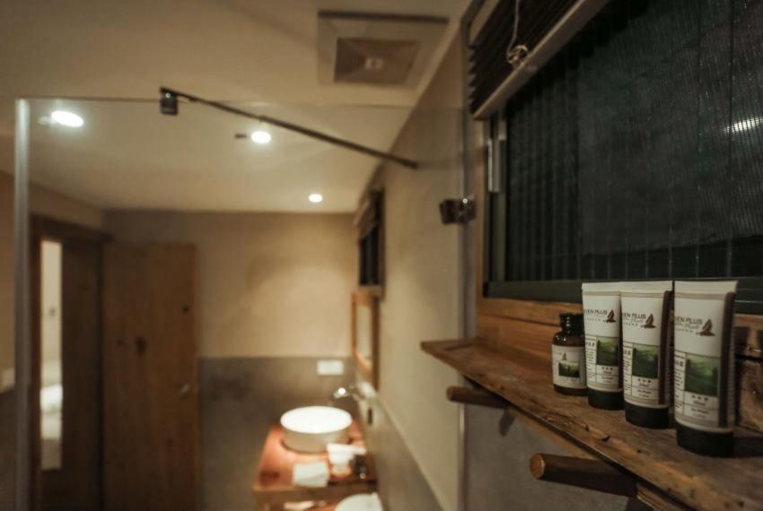 Villa En Emerald Valley, Huangshan Exterior photo